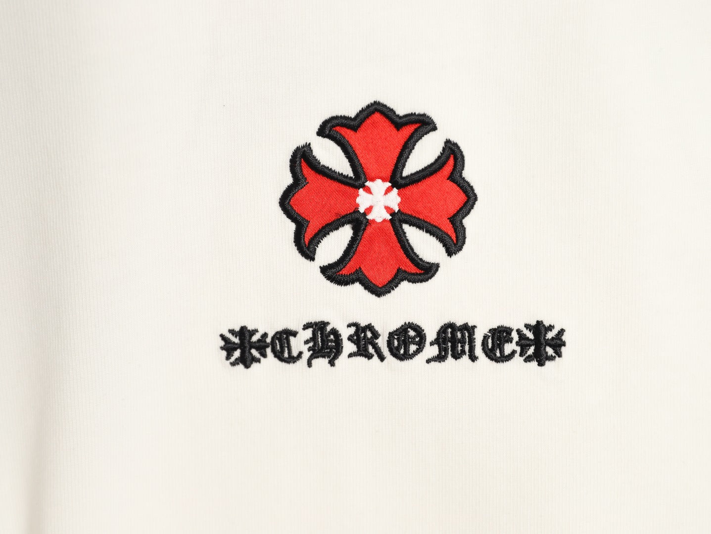 Chrome Hearts 2026 SS Multi-Color Cross Embroidered T-Shirt - Off-White Unisex Cotton Tee with Gothic Logo
