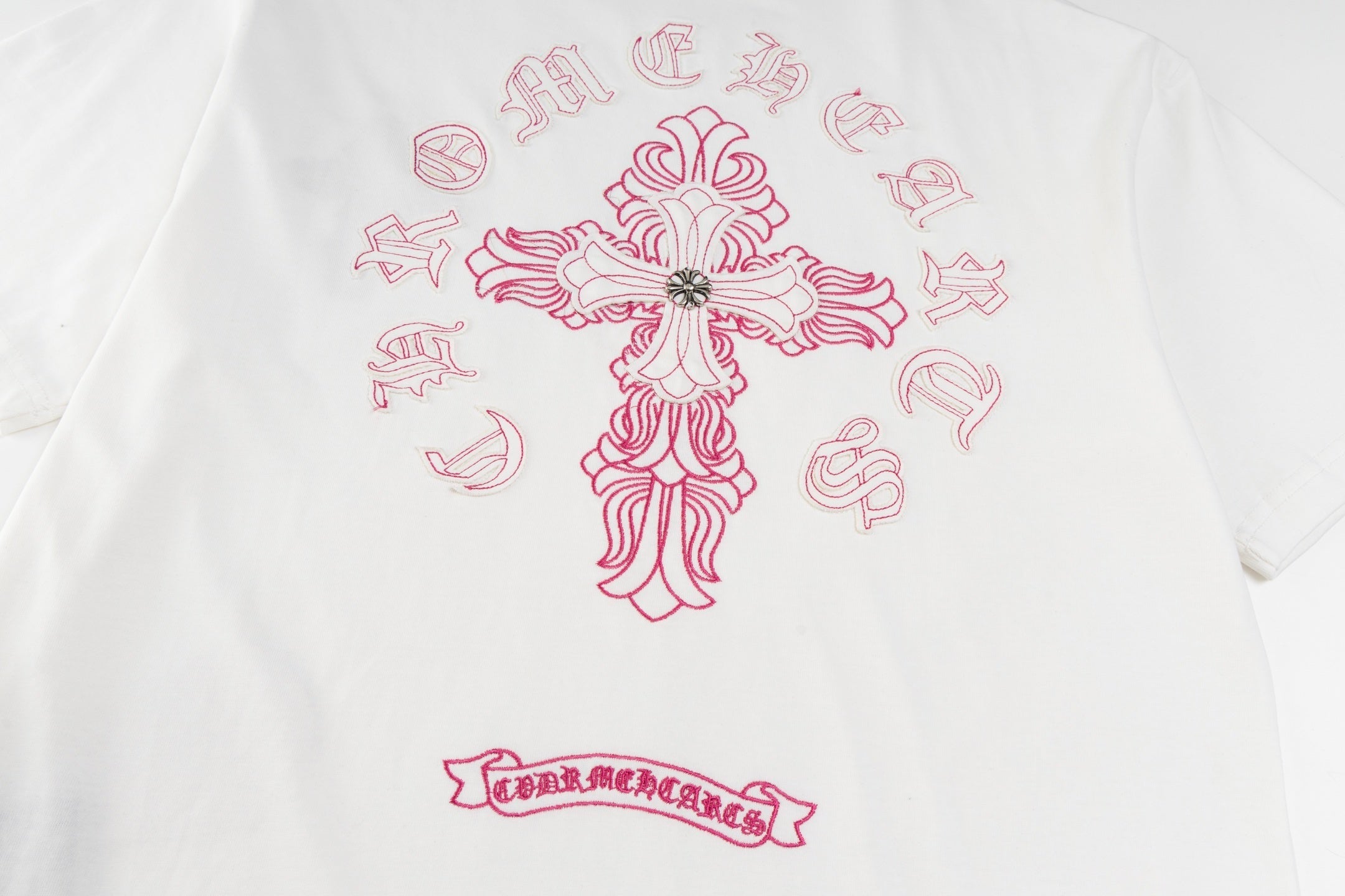 Chrome Hearts 2026 SS Pink Embroidered Cross T-Shirt - White Unisex Cotton Tee with Gothic Logo