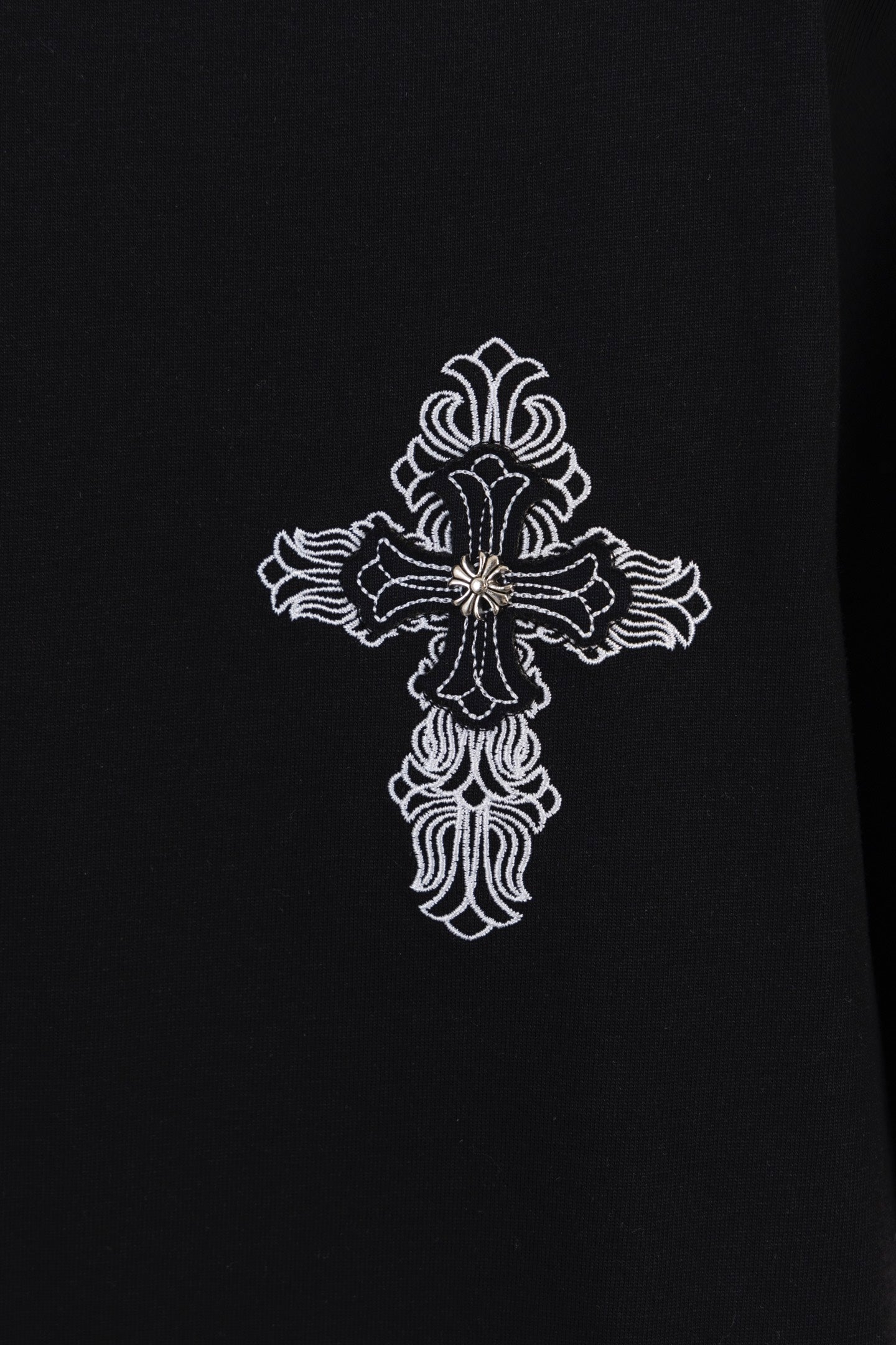 Chrome Hearts 2026 SS White Embroidered Cross T-Shirt - Black Unisex Cotton Tee with Gothic Logo