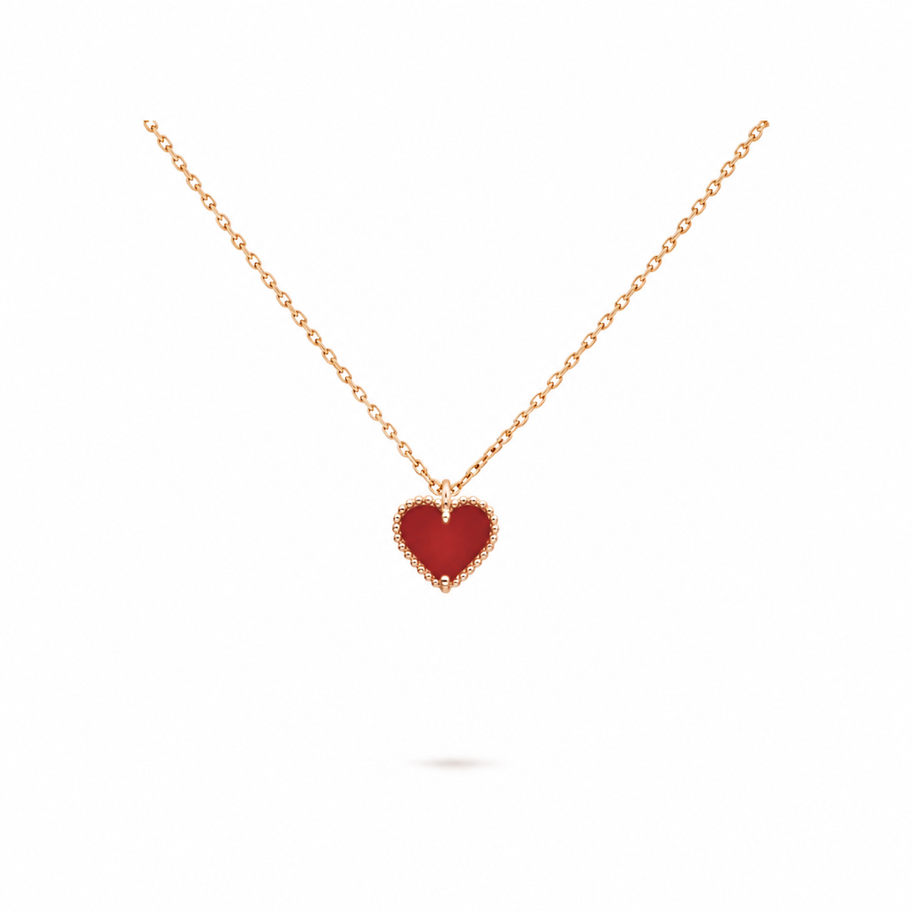 Van Cleef & Arpels Sweet Alhambra heart-shaped necklace in carnelian