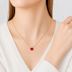 Van Cleef & Arpels Sweet Alhambra heart-shaped necklace in carnelian